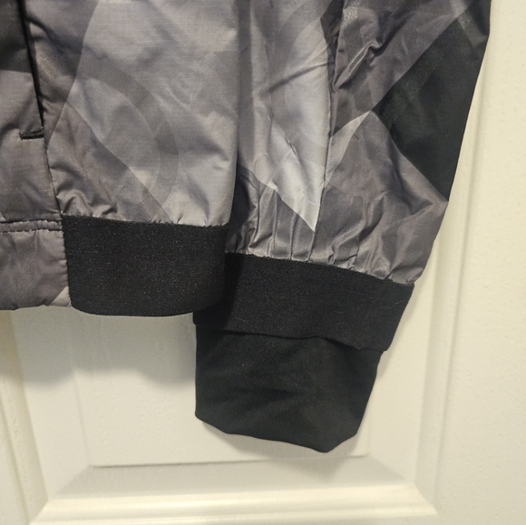 Nike Women's Shield Flash Running Jacket Black/Grey Sz: Small - Picture 10 of 16